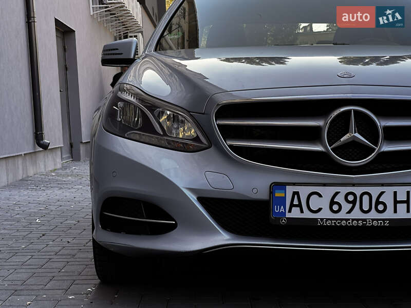Седан Mercedes-Benz E-Class 2014 в Луцьку