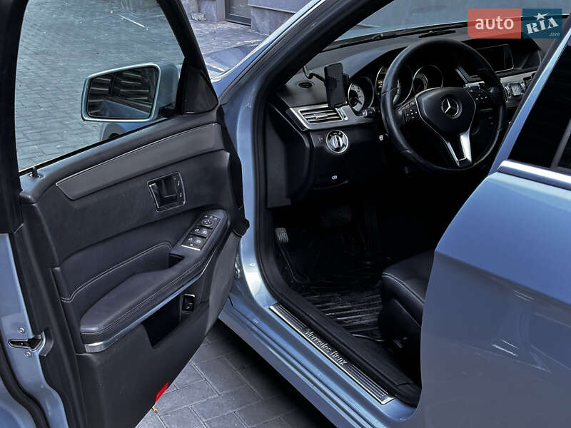 Седан Mercedes-Benz E-Class 2014 в Луцьку