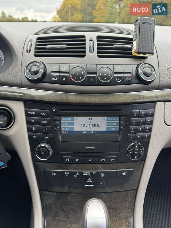 Седан Mercedes-Benz E-Class 2004 в Рівному