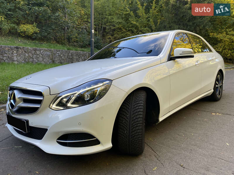Седан Mercedes-Benz E-Class 2014 в Киеве
