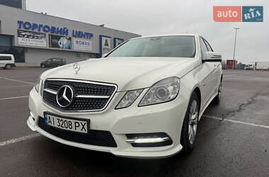 Седан Mercedes-Benz E-Class 2011 в 