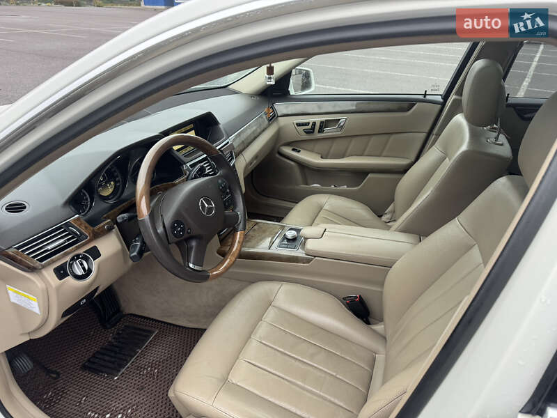 Седан Mercedes-Benz E-Class 2011 в Ковеле
