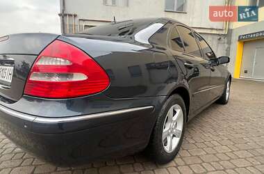 Седан Mercedes-Benz E-Class 2005 в 