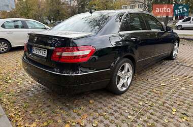 Седан Mercedes-Benz E-Class 2011 в  фото 3 Седан Mercedes-Benz E-Class 2011 в