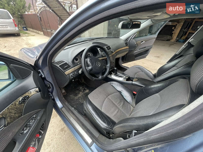 Седан Mercedes-Benz E-Class 2003 в Одессе