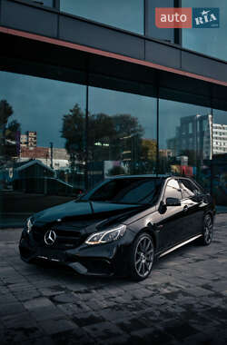 Седан Mercedes-Benz E-Class 2013 в 