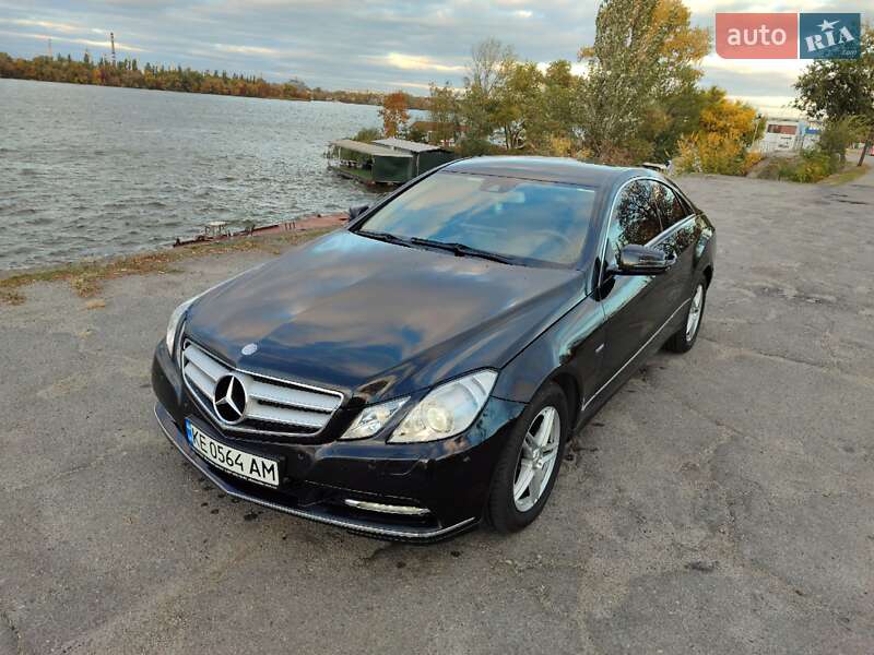 Купе Mercedes-Benz E-Class 2011 в Днепре фото 10 Купе Mercedes-Benz E-Class 2011 в Днепре