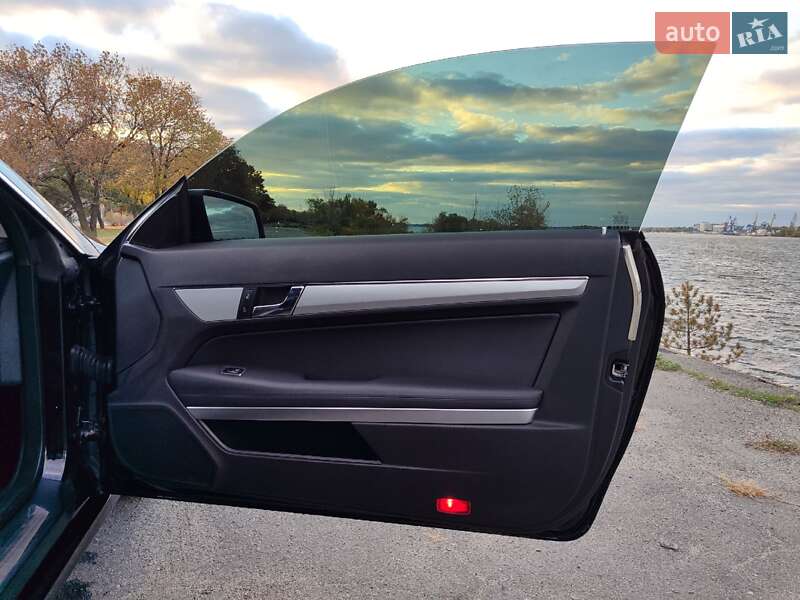 Купе Mercedes-Benz E-Class 2011 в Днепре фото 17 Купе Mercedes-Benz E-Class 2011 в Днепре