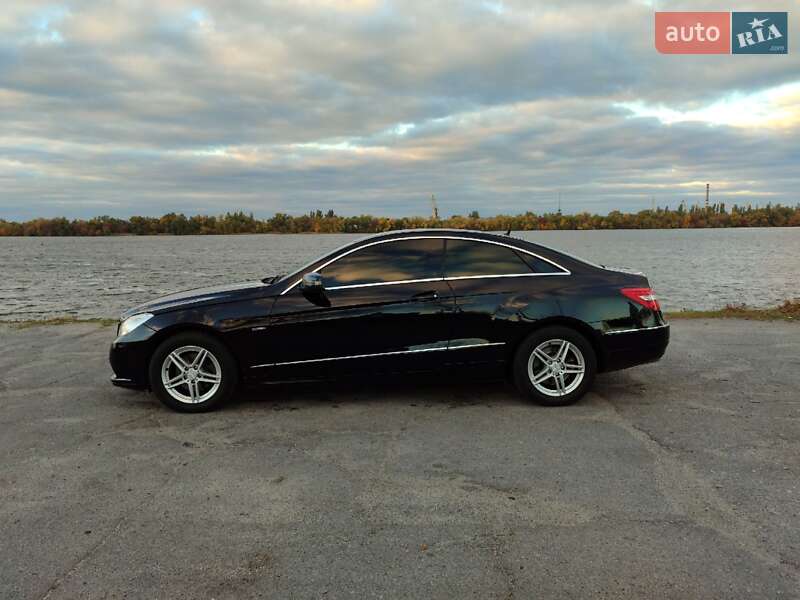 Купе Mercedes-Benz E-Class 2011 в Днепре фото 19 Купе Mercedes-Benz E-Class 2011 в Днепре