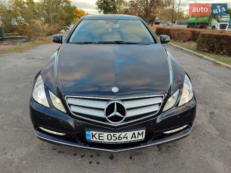 Купе Mercedes-Benz E-Class 2011 в Днепре фото 37 Купе Mercedes-Benz E-Class 2011 в Днепре