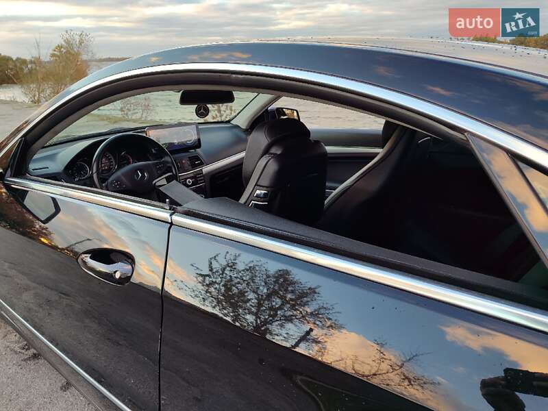 Купе Mercedes-Benz E-Class 2011 в Днепре фото 50 Купе Mercedes-Benz E-Class 2011 в Днепре