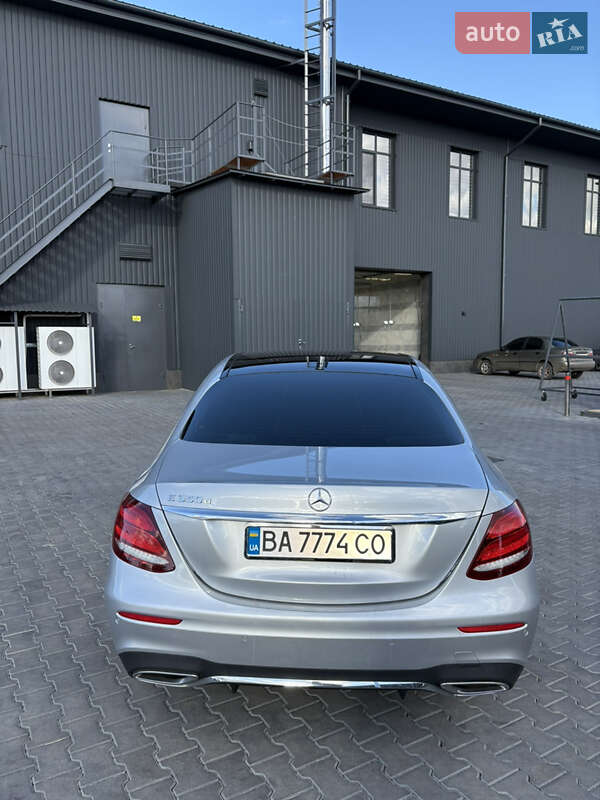 Седан Mercedes-Benz E-Class 2017 в Умани