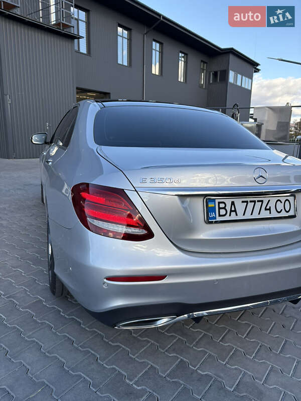 Седан Mercedes-Benz E-Class 2017 в Умани