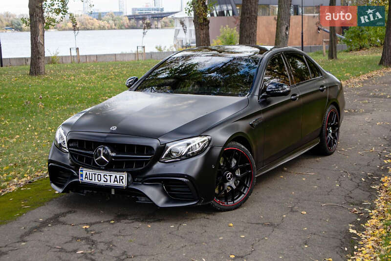 Седан Mercedes-Benz E-Class 2017 в Києві