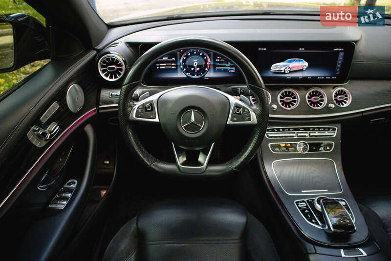 Седан Mercedes-Benz E-Class 2017 в Києві