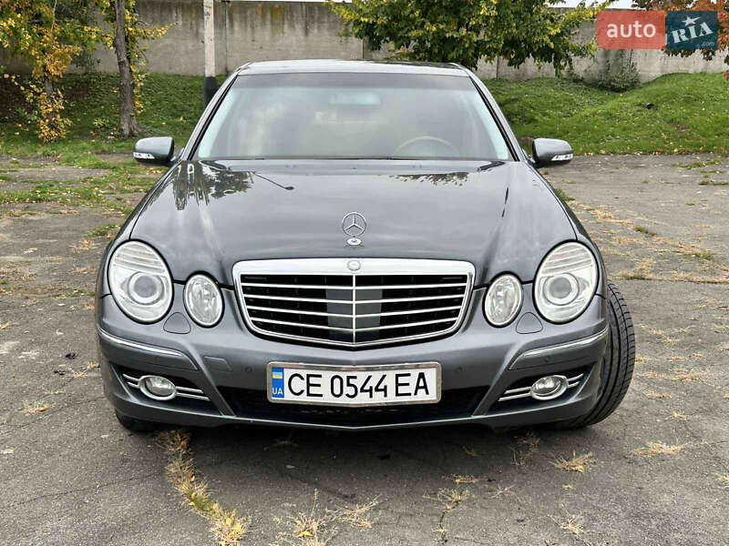 Седан Mercedes-Benz E-Class 2007 в Новодністровську