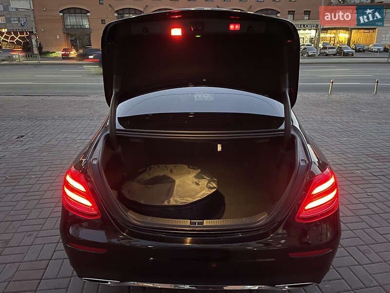Седан Mercedes-Benz E-Class 2016 в Белой Церкви фото 25 Седан Mercedes-Benz E-Class 2016 в Белой Церкви