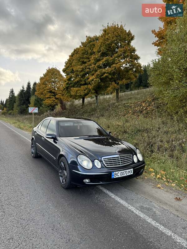Седан Mercedes-Benz E-Class 2006 в Турке