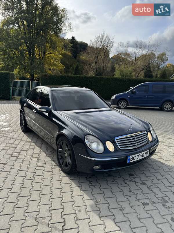 Седан Mercedes-Benz E-Class 2006 в Турке