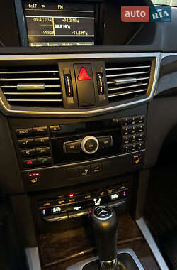 Седан Mercedes-Benz E-Class 2010 в 