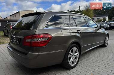 Универсал Mercedes-Benz E-Class 2013 в 