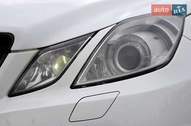 Купе Mercedes-Benz E-Class 2012 в 