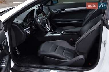 Купе Mercedes-Benz E-Class 2012 в 