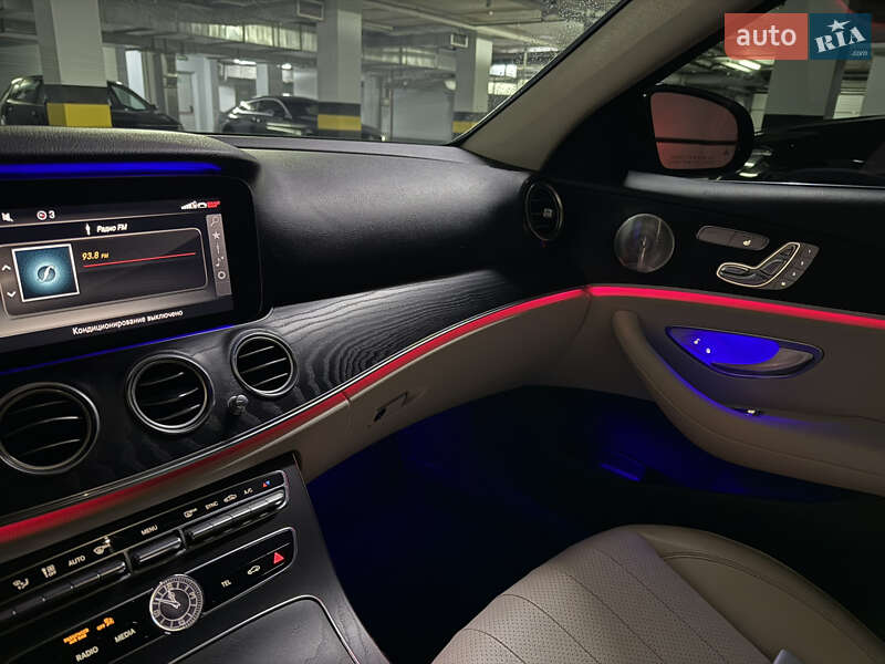 Седан Mercedes-Benz E-Class 2019 в Києві