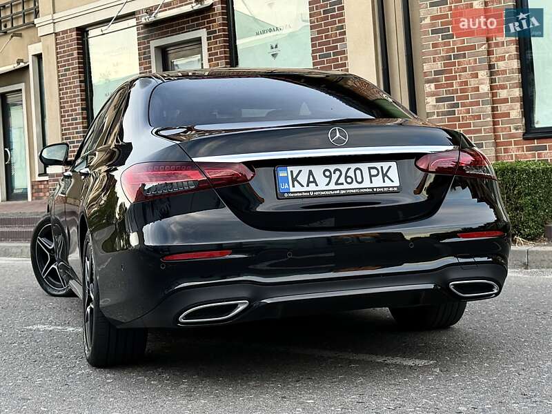 Седан Mercedes-Benz E-Class 2021 в Киеве