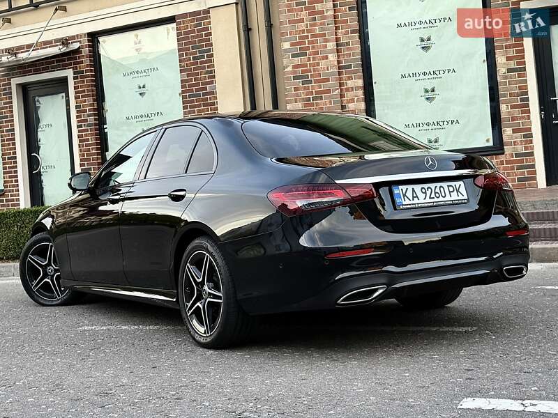 Седан Mercedes-Benz E-Class 2021 в Киеве
