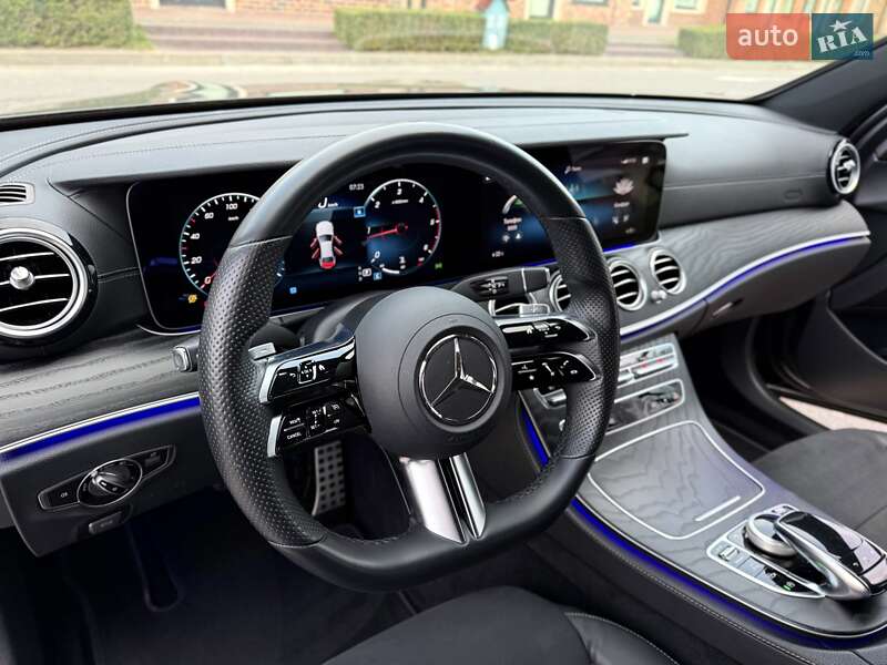 Седан Mercedes-Benz E-Class 2021 в Киеве