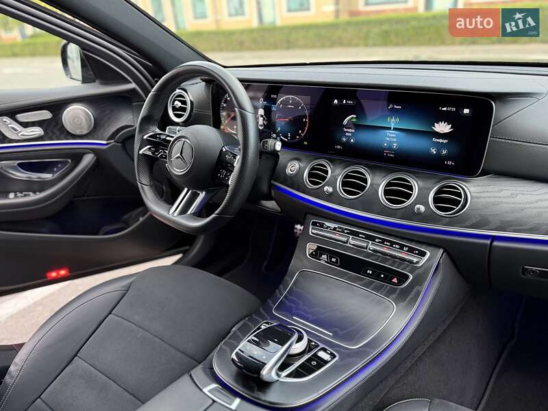 Седан Mercedes-Benz E-Class 2021 в Киеве
