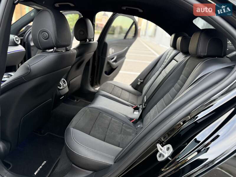 Седан Mercedes-Benz E-Class 2021 в Киеве