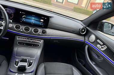 Седан Mercedes-Benz E-Class 2021 в 