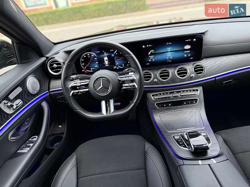 Седан Mercedes-Benz E-Class 2021 в Киеве