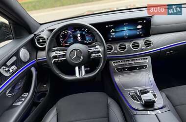 Седан Mercedes-Benz E-Class 2021 в 