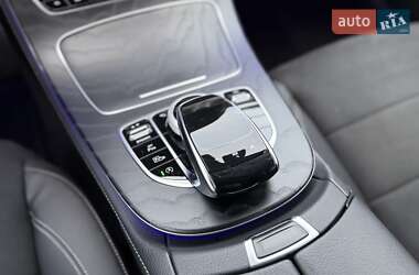 Седан Mercedes-Benz E-Class 2021 в 