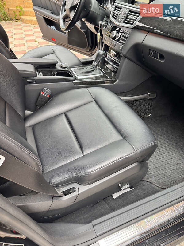 Седан Mercedes-Benz E-Class 2009 в Южноукраинске