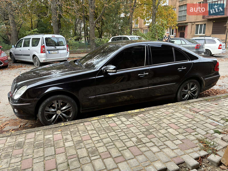 Седан Mercedes-Benz E-Class 2006 в Ивано-Франковске