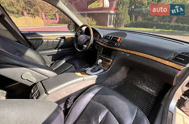 Седан Mercedes-Benz E-Class 2004 в 