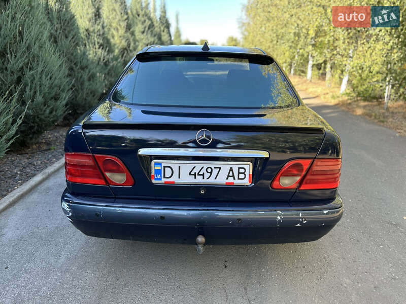 Седан Mercedes-Benz E-Class 1997 в Одессе