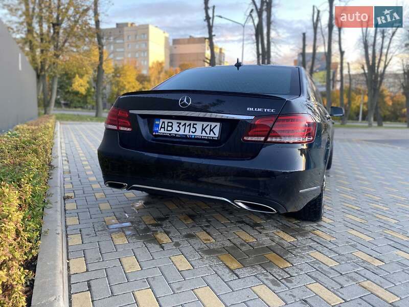 Седан Mercedes-Benz E-Class 2013 в Виннице