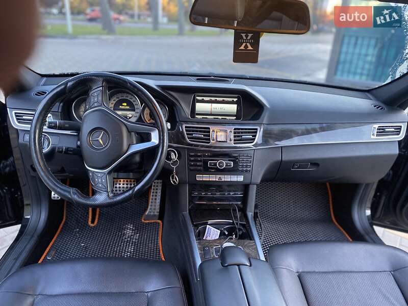 Седан Mercedes-Benz E-Class 2013 в Виннице