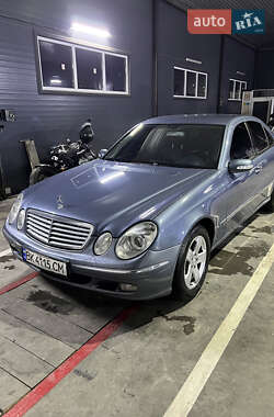 Седан Mercedes-Benz E-Class 2003 в Березному