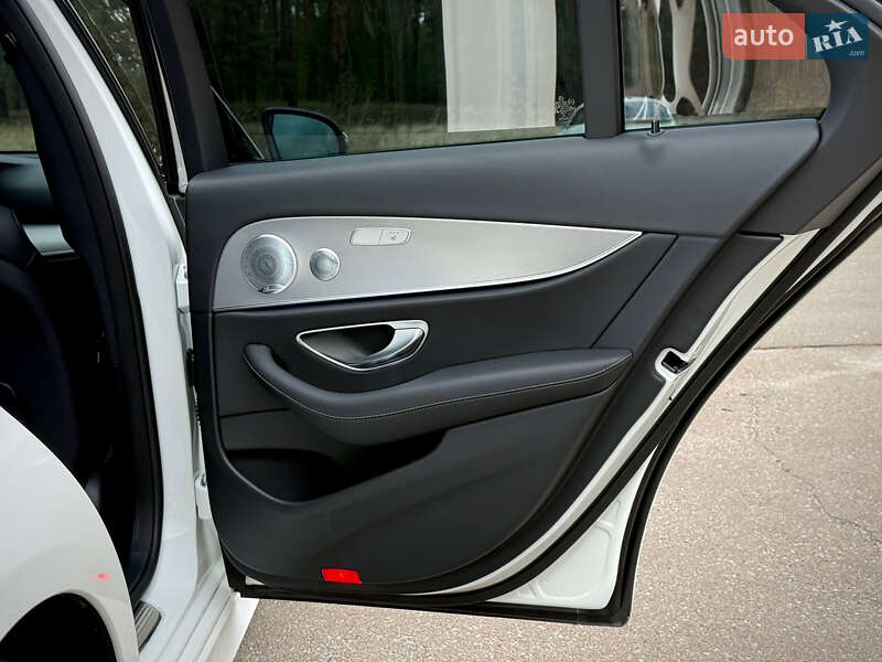 Седан Mercedes-Benz E-Class 2020 в Киеве фото 45 Седан Mercedes-Benz E-Class 2020 в Киеве