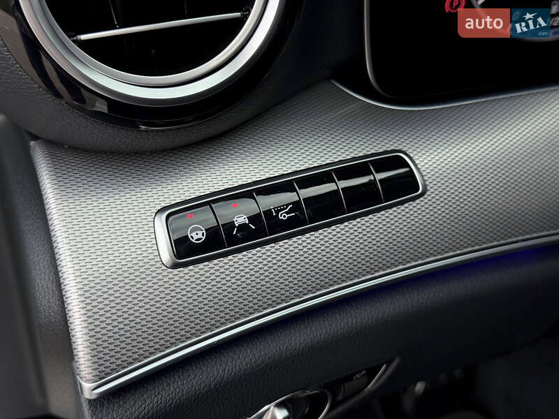 Седан Mercedes-Benz E-Class 2020 в Киеве фото 70 Седан Mercedes-Benz E-Class 2020 в Киеве