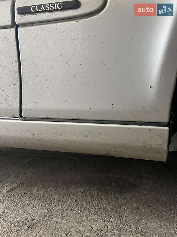 Седан Mercedes-Benz E-Class 2004 в Ровно