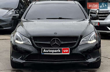 Купе Mercedes-Benz E-Class 2013 в 