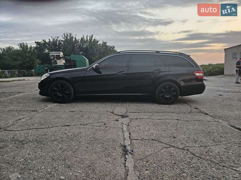 Універсал Mercedes-Benz E-Class 2011 в Дніпрі фото 2 Універсал Mercedes-Benz E-Class 2011 в Дніпрі