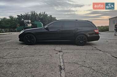 Универсал Mercedes-Benz E-Class 2011 в 